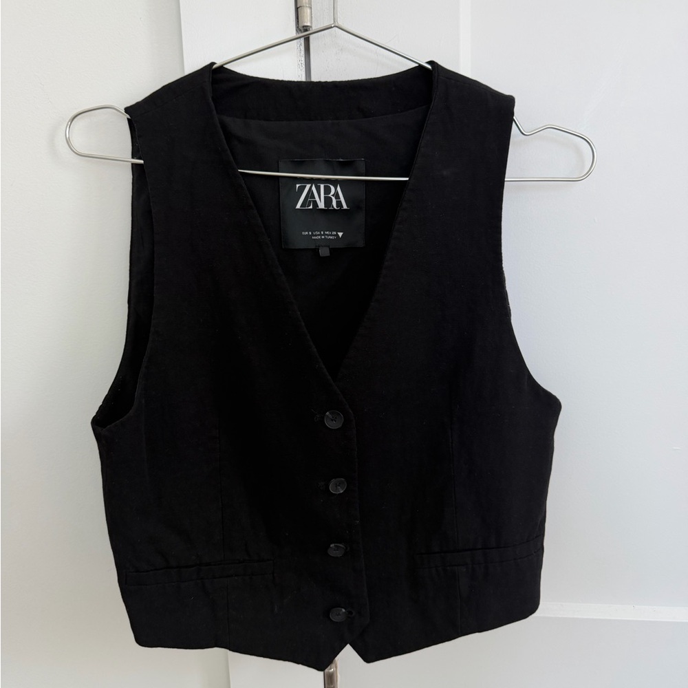 ZARA Black Button-Front Women's Vest